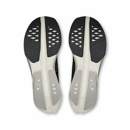 On United States Everyday / Men's Cloudboom Strike - Black/White
