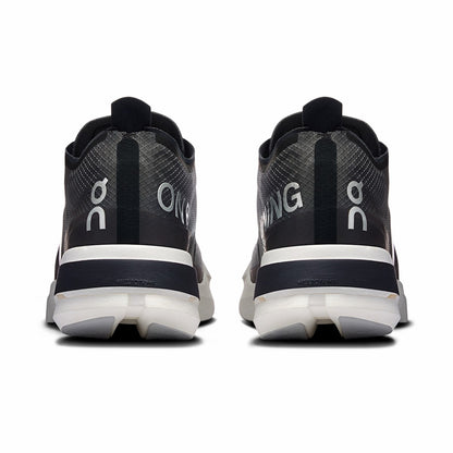 On United States Everyday / Men's Cloudboom Strike - Black/White