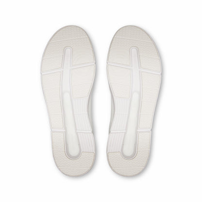 On United States Signature / Men's THE ROGER Centre Court - White/White