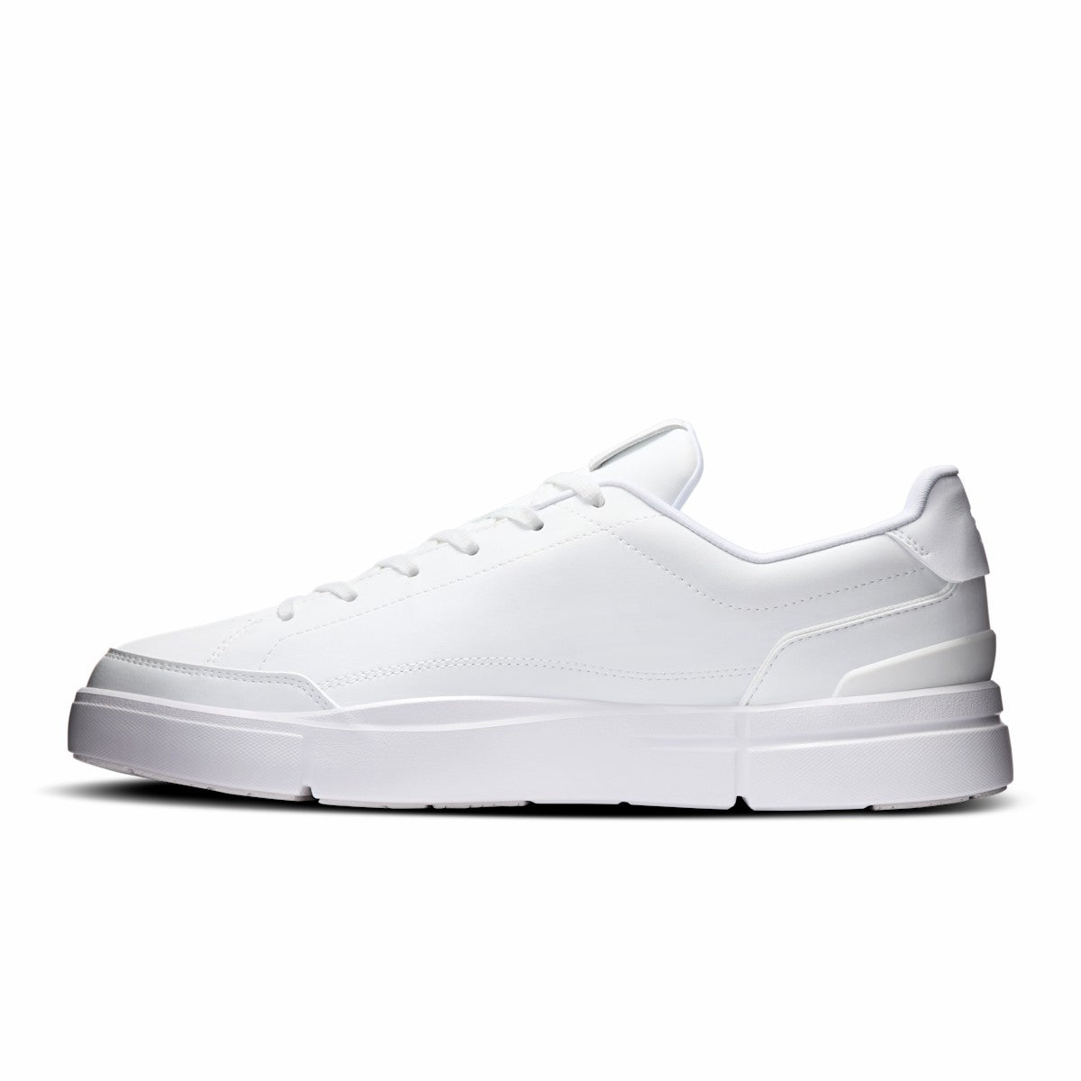 On United States Signature / Men's THE ROGER Centre Court - White/White