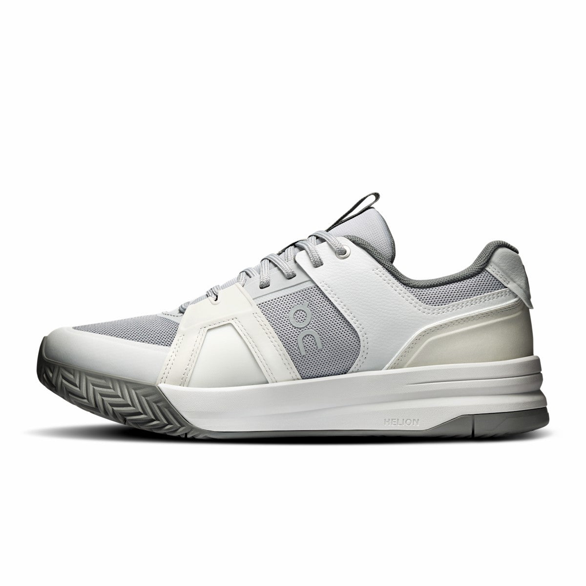 On United States Best Seller / Men's THE ROGER Clubhouse Pro 2 Clay - Glacier/Frost