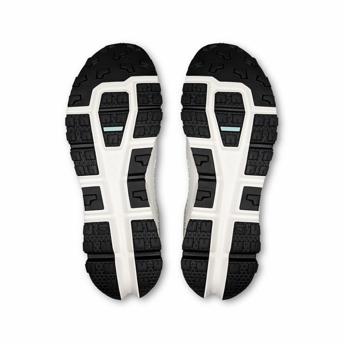 On United States Trusted / Men's Cloudaway 2 - Black/Ivory