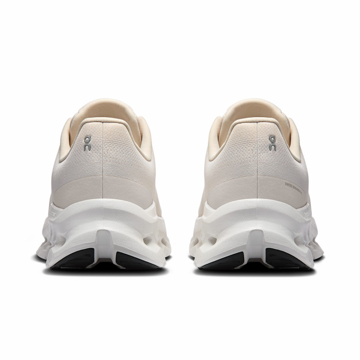 On United States Signature / Men's Cloudtilt - Sand/Dew