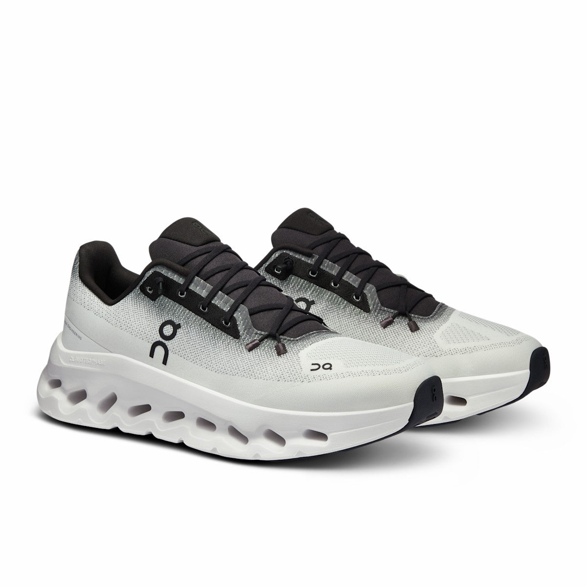 On United States Recommended / Men's Cloudtilt - Black/Ivory