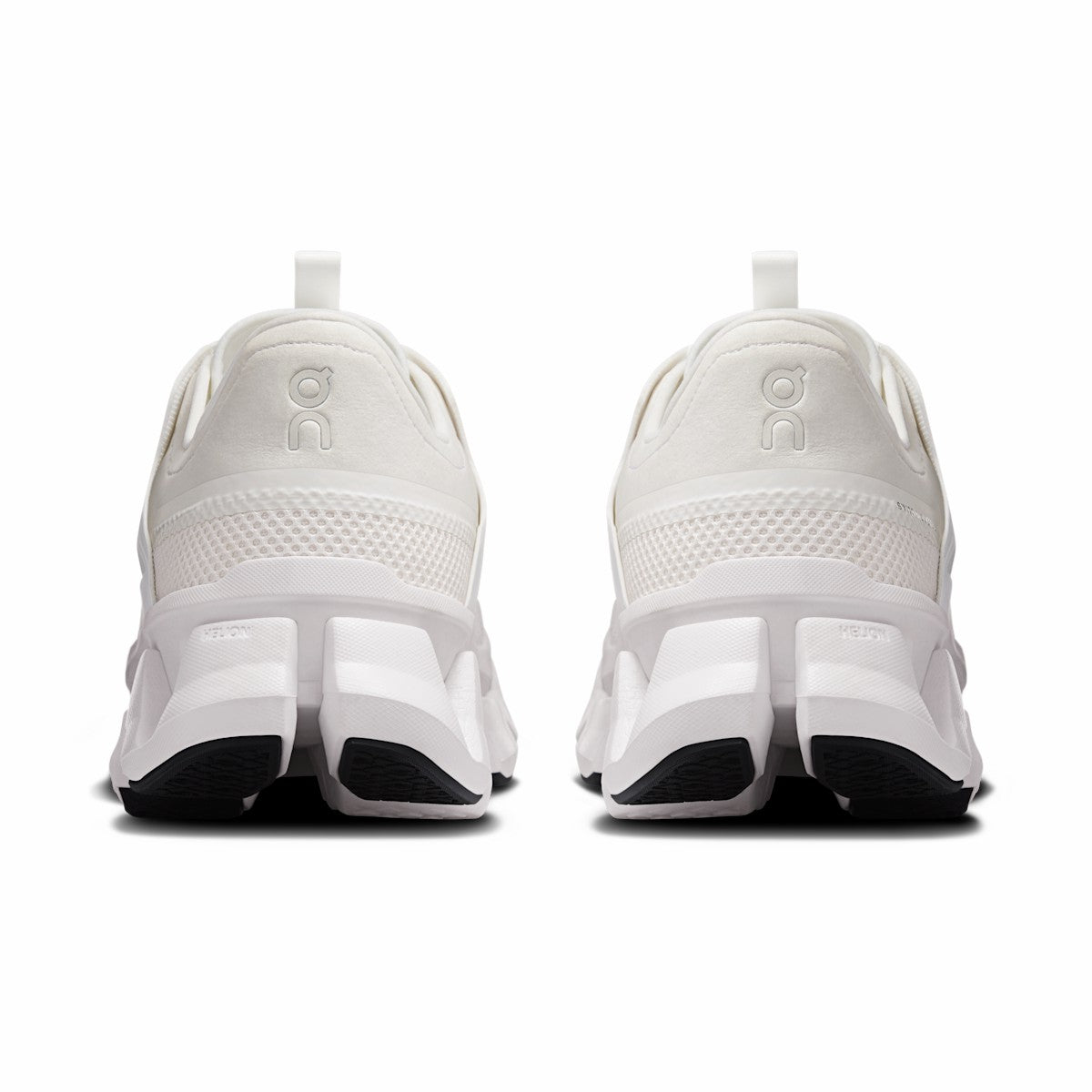 On United States Classic / Men's Cloudswift Amp - White/White