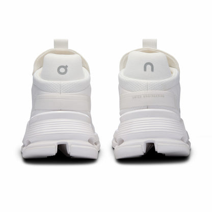 On United States Great Value / Men's Cloudnova 2 - All White