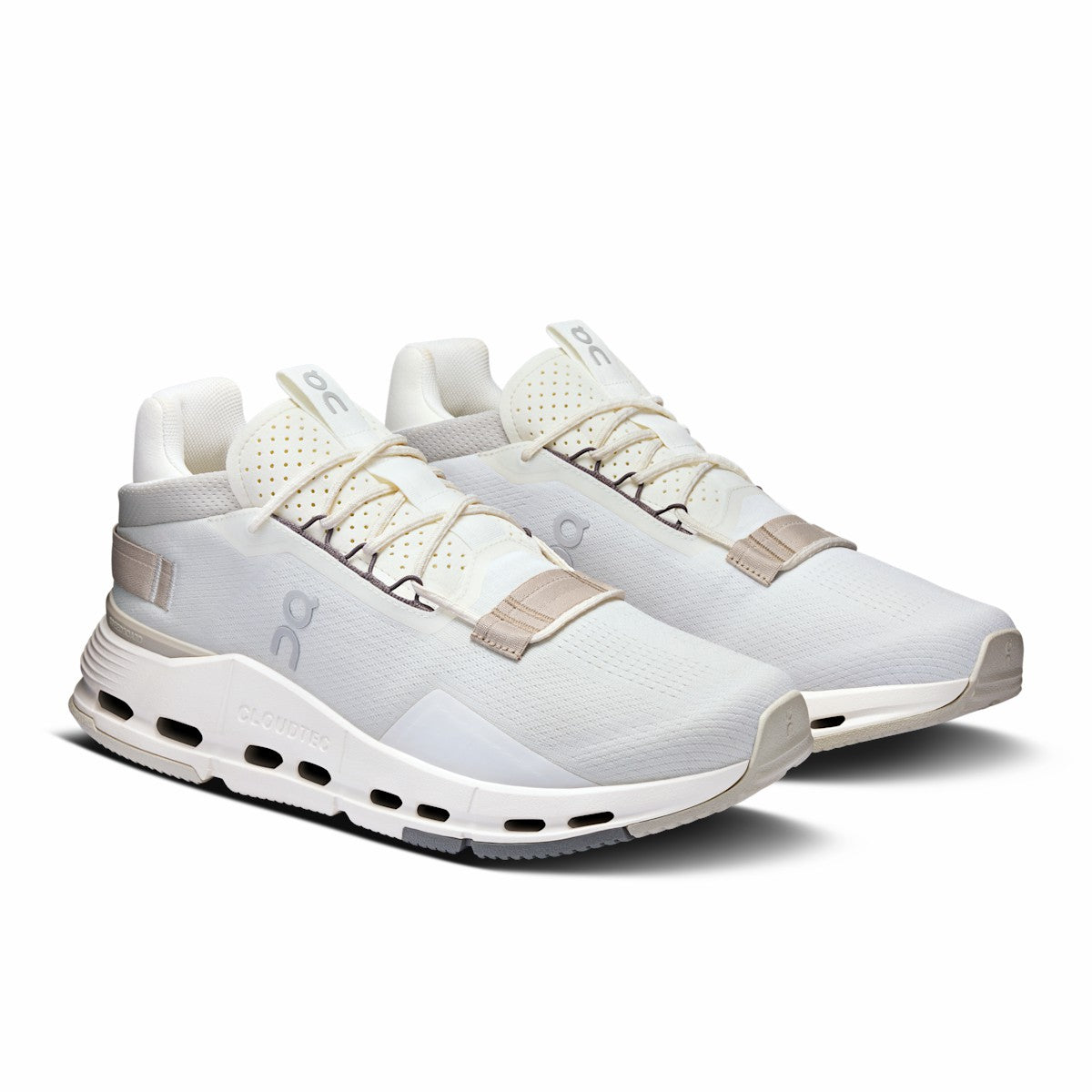 On United States New / Men's Cloudnova 2 - Ice/Sand