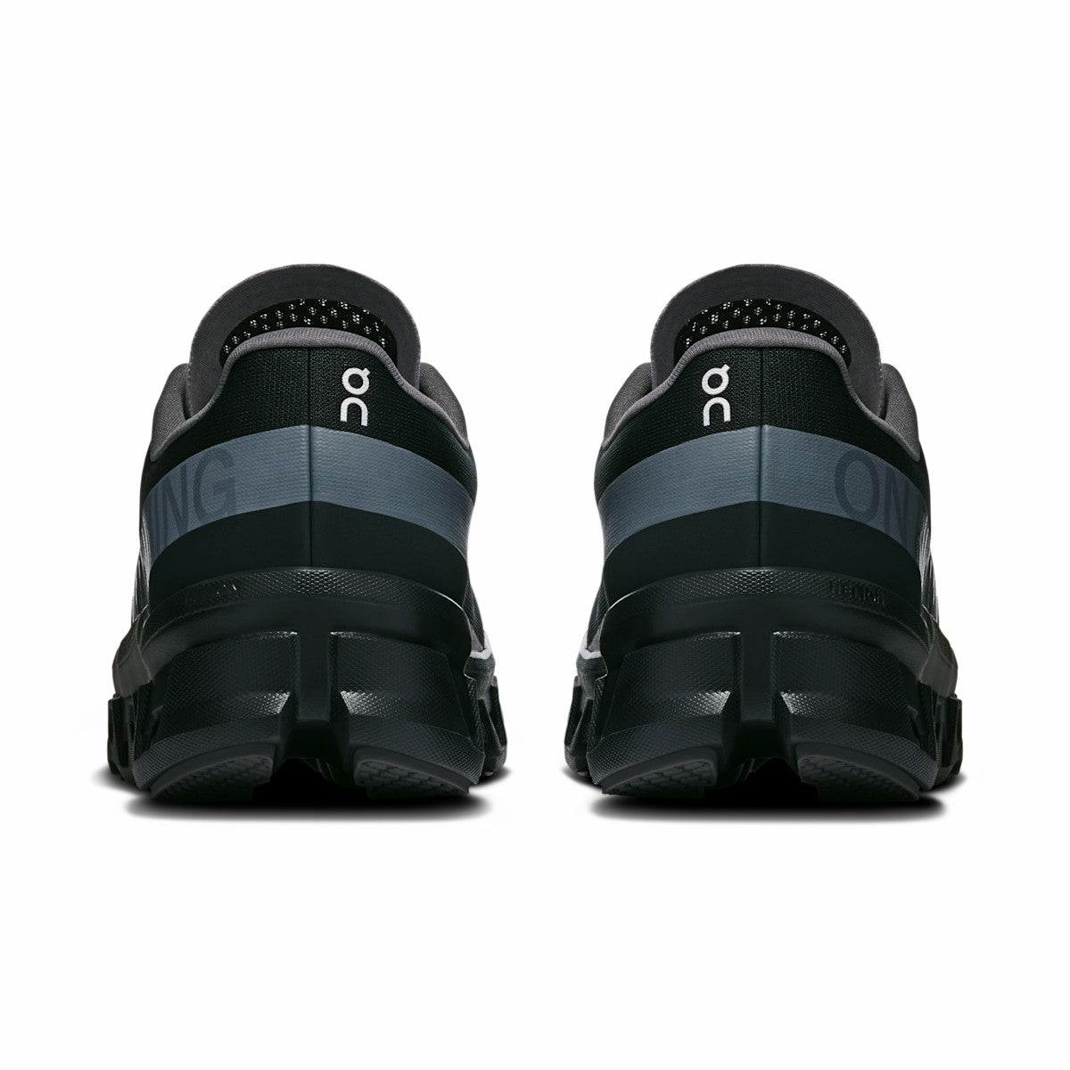 On United States Trusted / Men's Cloudmonster 1 - Black