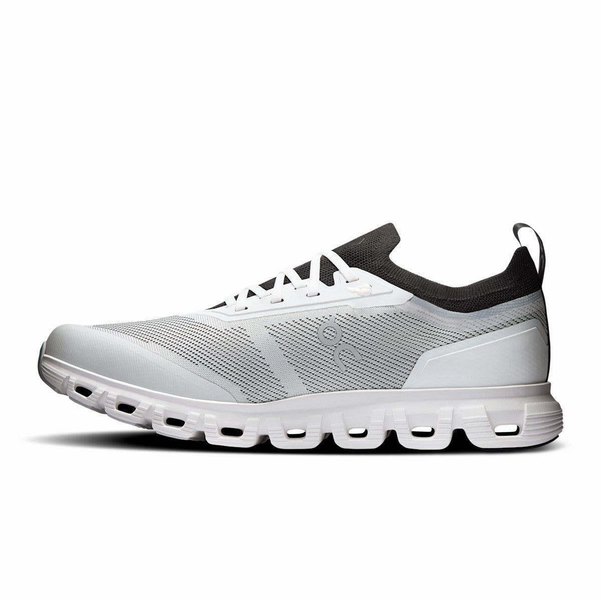 On United States Everyday / Men's Cloud 6 Versa - White/Black