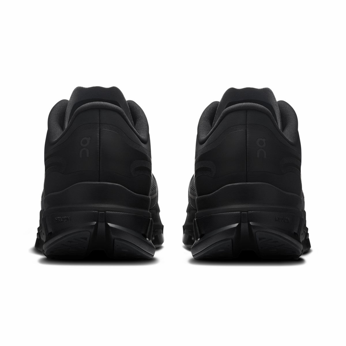 On United States Premium / Men's Cloudflow 5 AD - Black/Magnet