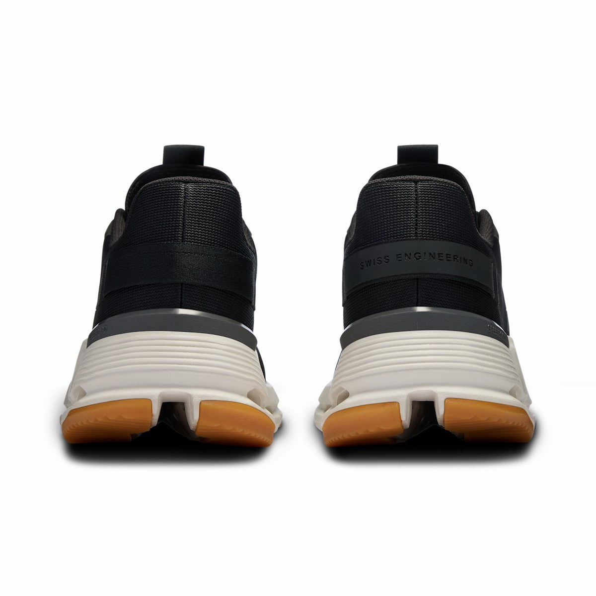 On United States Essential / Men's Cloudnova Form 2 - Black/Ivory