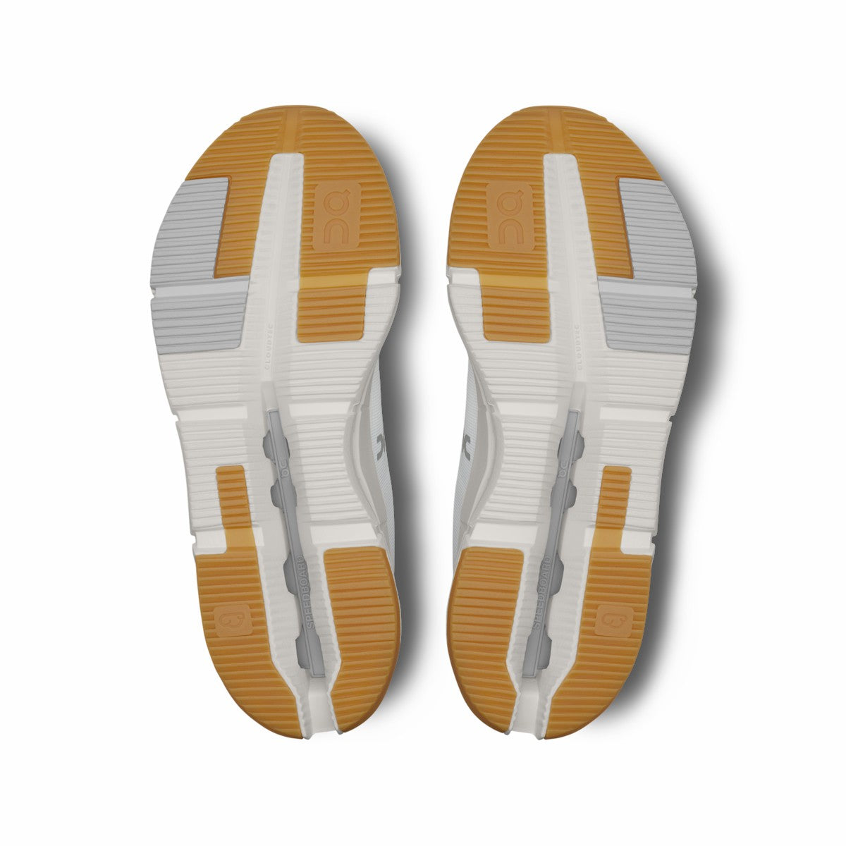 On United States Premium / Men's Cloudnova Form 2 - White/Ivory