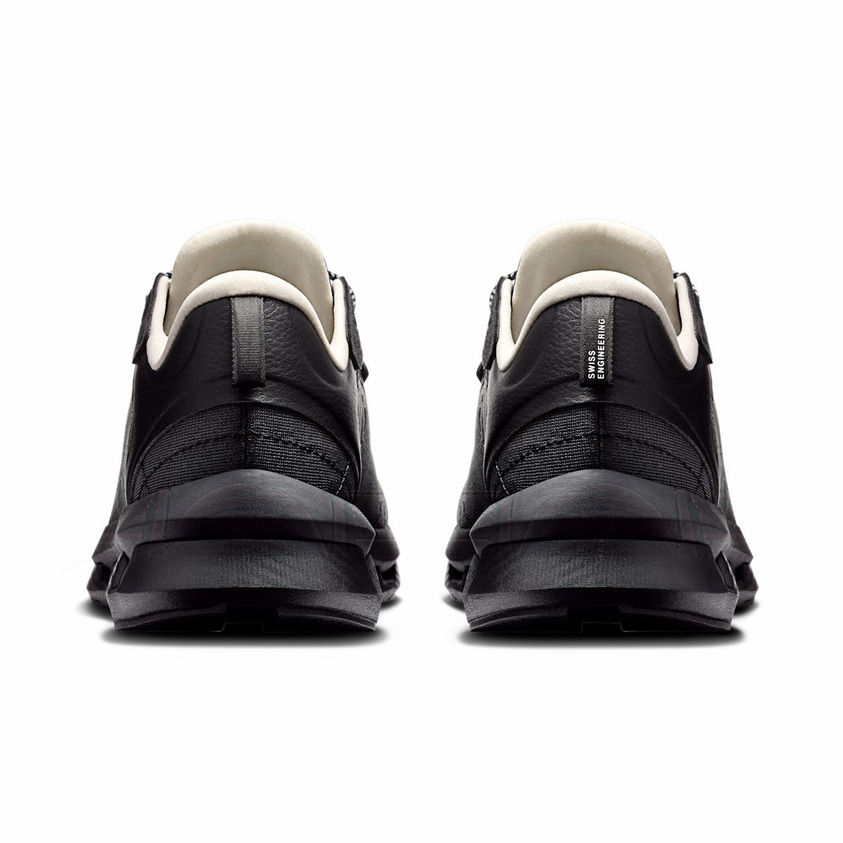 On United States Essential / Men's Cloudzone Moon - Black/Dew