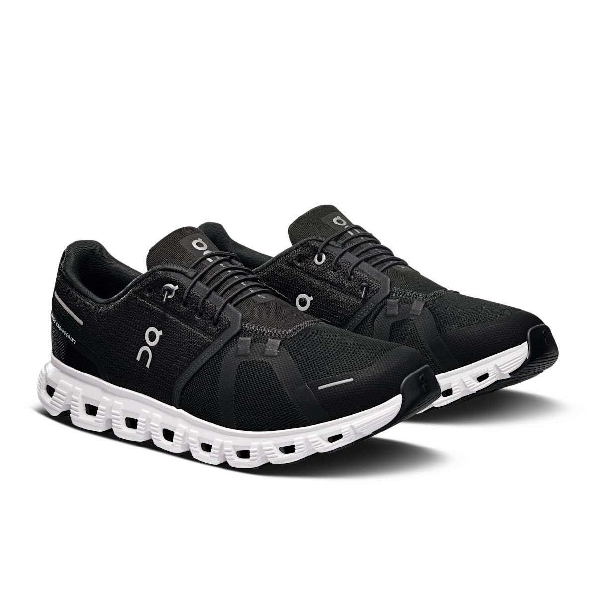 On United States Deals / Men's Cloud 6 Wide - Black/White
