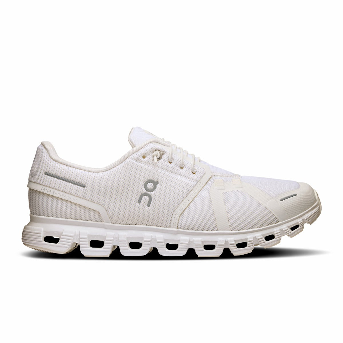 On United States Deals / Men's Cloud 6 Wide - Black/White