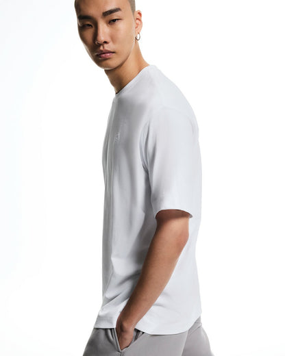 On United States Signature / Men's Club Collective-T - White