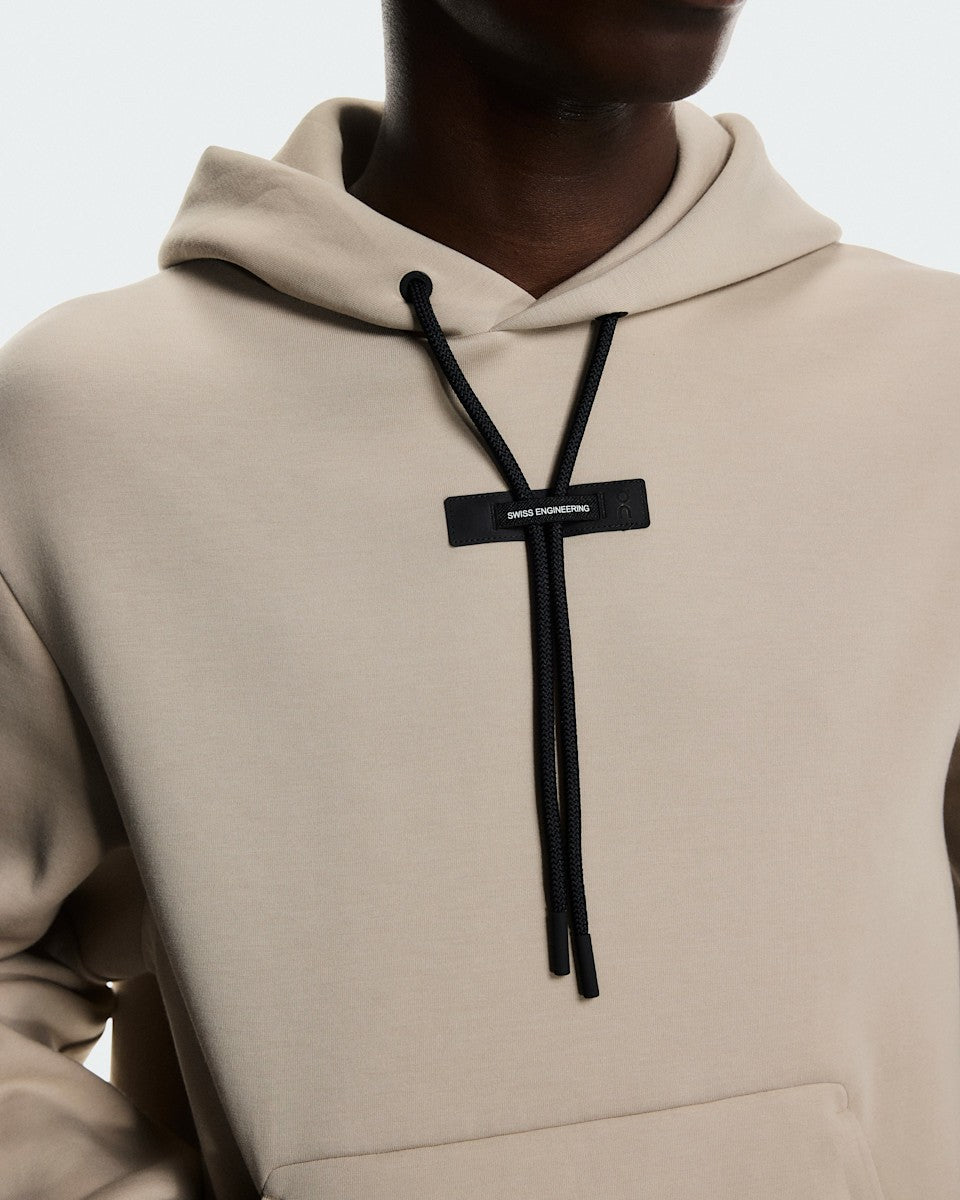 On United States Everyday / Men's Focus Tech Hoodie - Desert