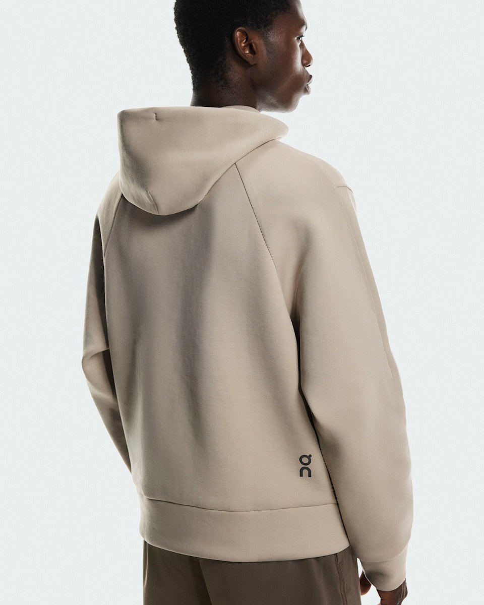 On United States Everyday / Men's Focus Tech Hoodie - Desert