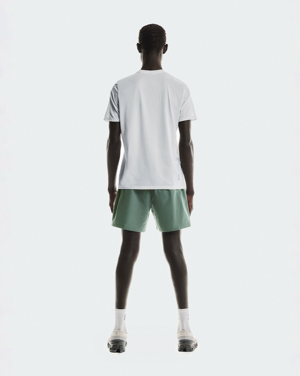 On United States Trending / Men's 5" Core Shorts - Olive
