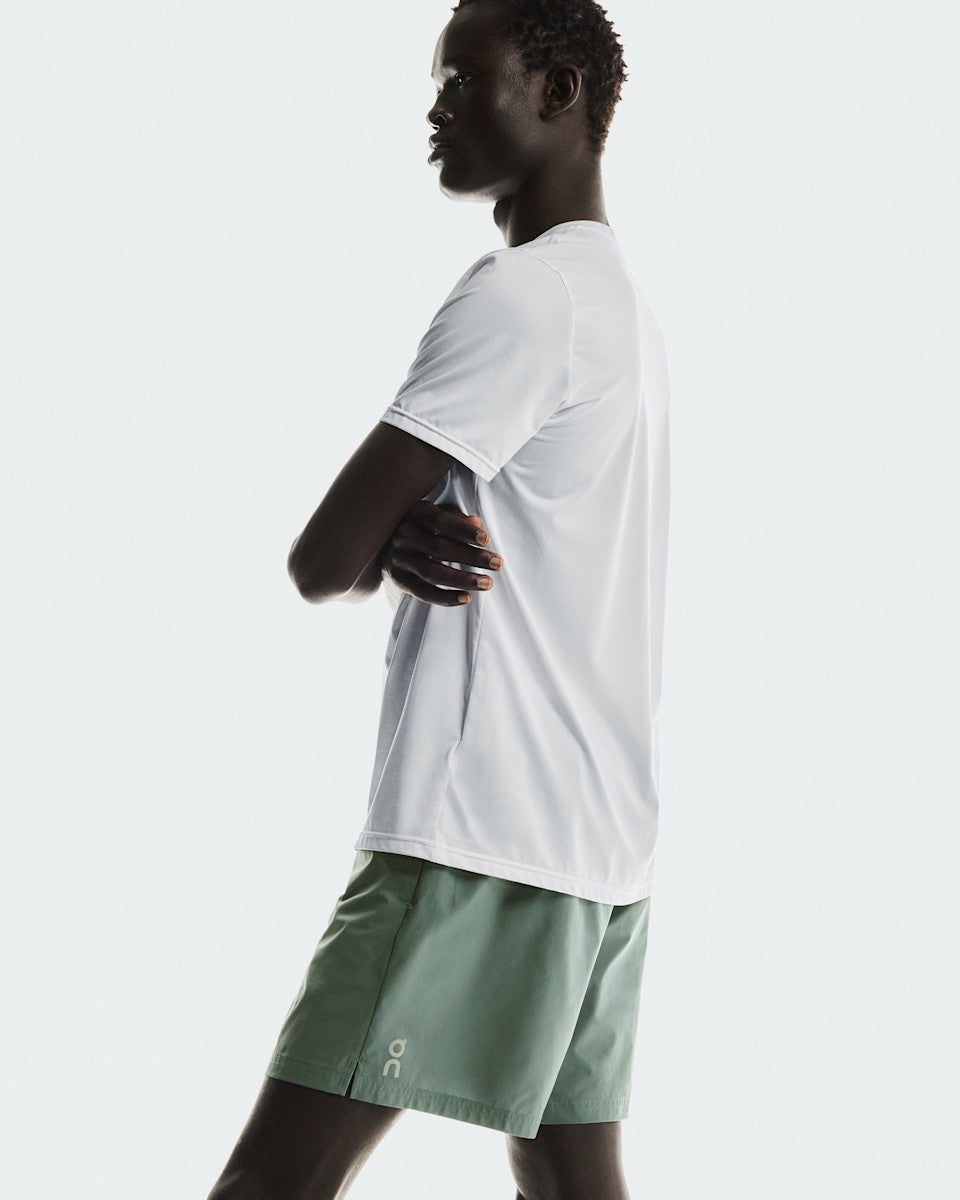 On United States Trending / Men's 5" Core Shorts - Olive