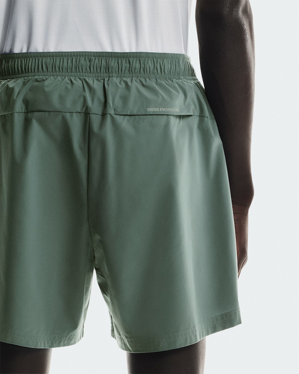 On United States Trending / Men's 5" Core Shorts - Olive