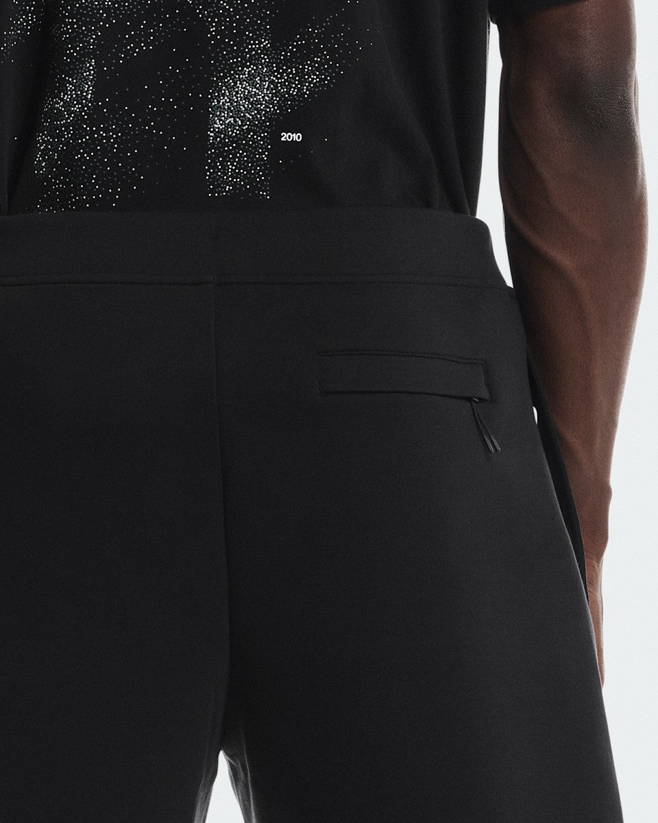 On United States Featured / Men's Focus Tech Shorts - Black