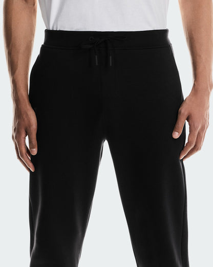 On United States Deals / Men's Focus Tech Sweatpants - Black