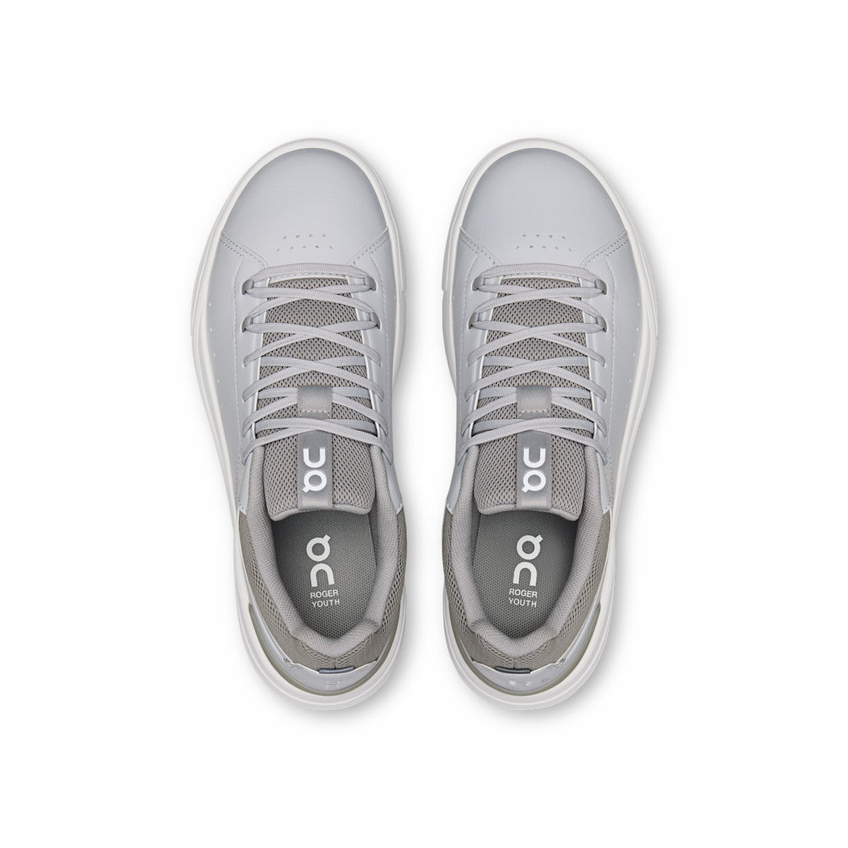On United States Signature / THE ROGER Youth for Youth - Glacier/Alloy