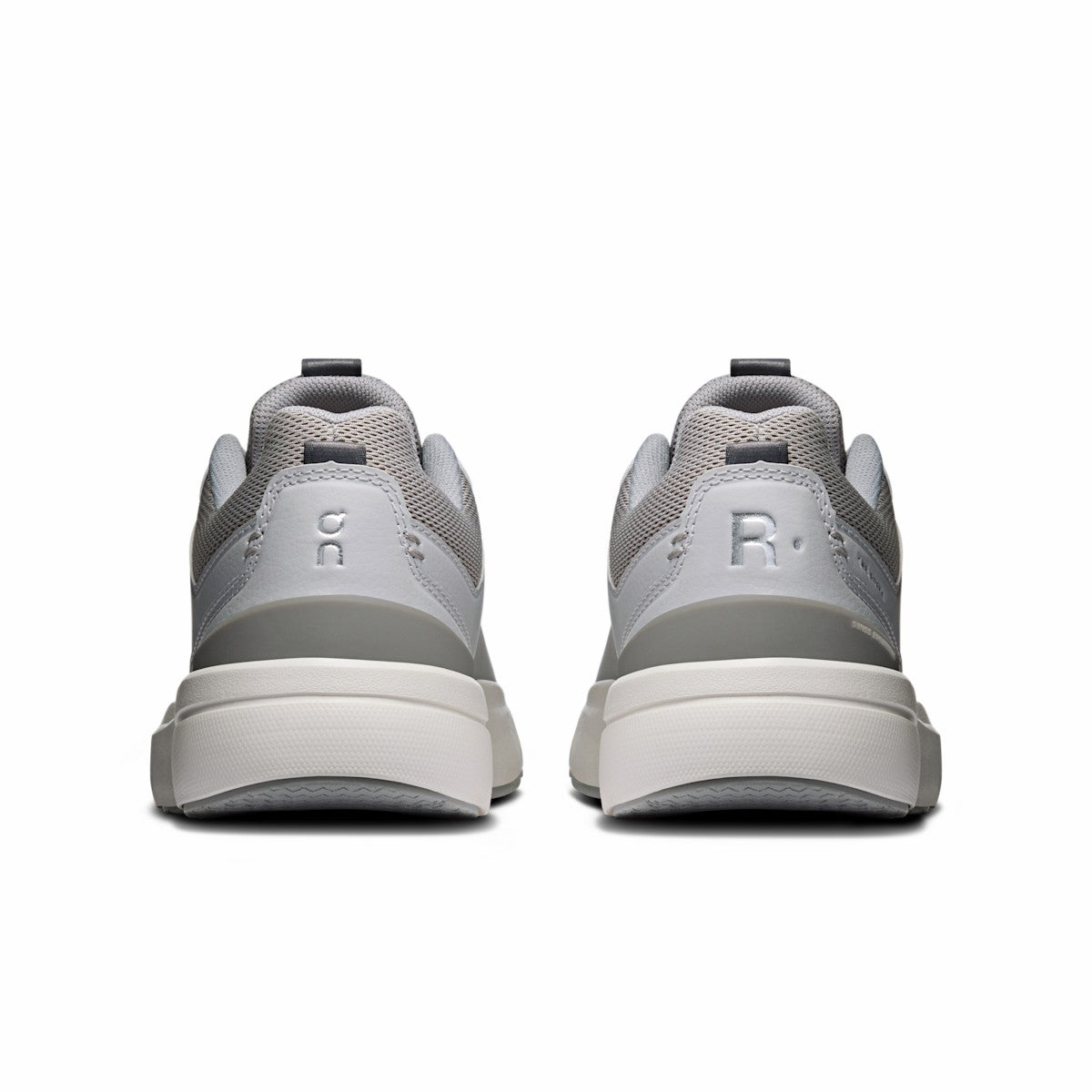 On United States Signature / THE ROGER Youth for Youth - Glacier/Alloy