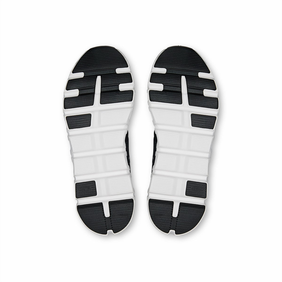 On United States Featured / Cloud Sky 2 for Youth - Black/White