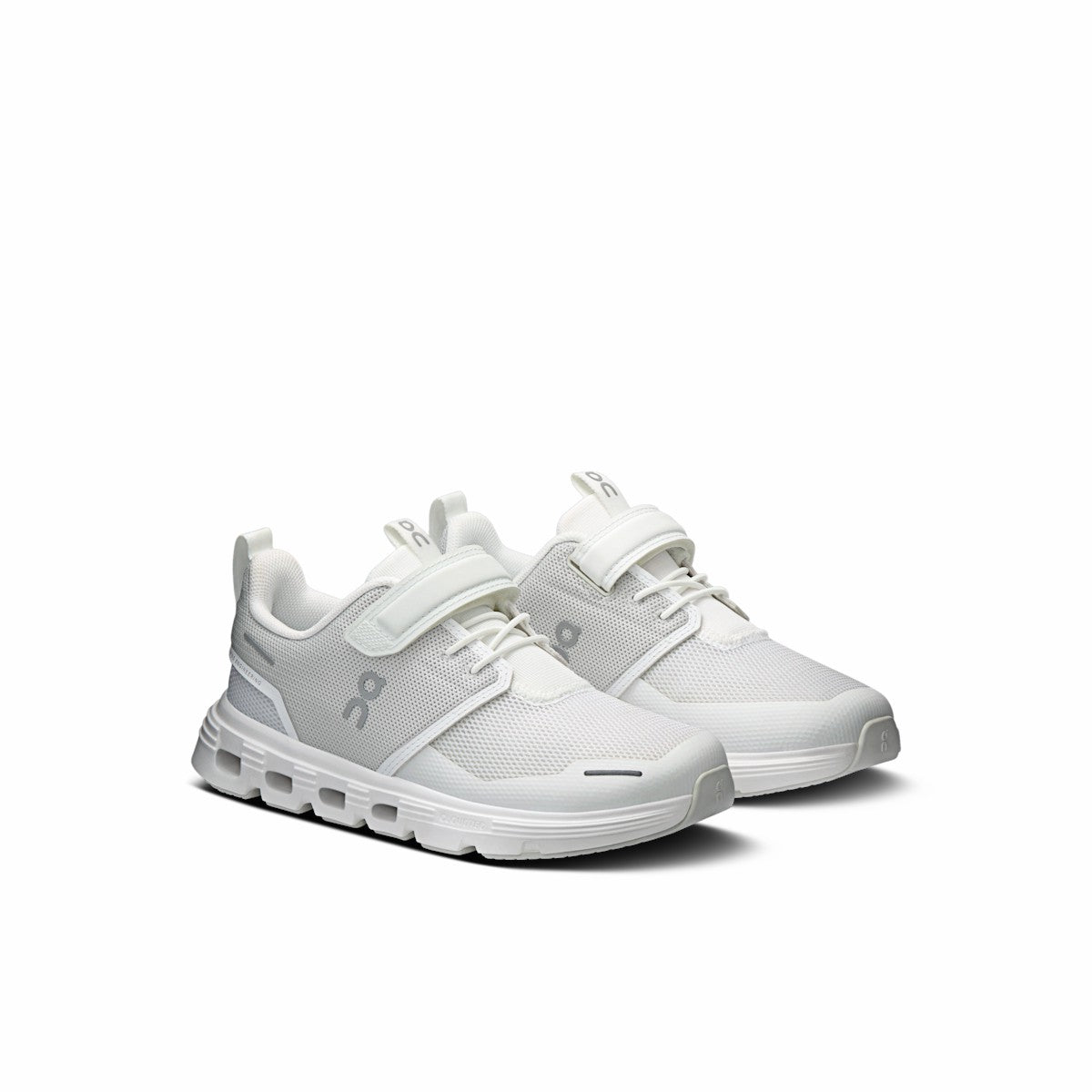 On United States Latest / Cloud Play 2 for Kids - White/White