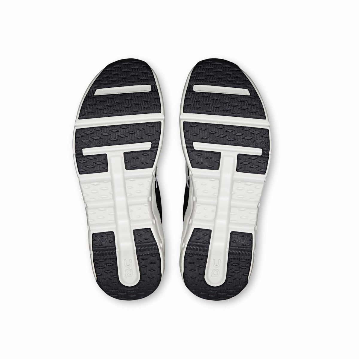 On United States Signature / Cloudleap for Youth - Black/White