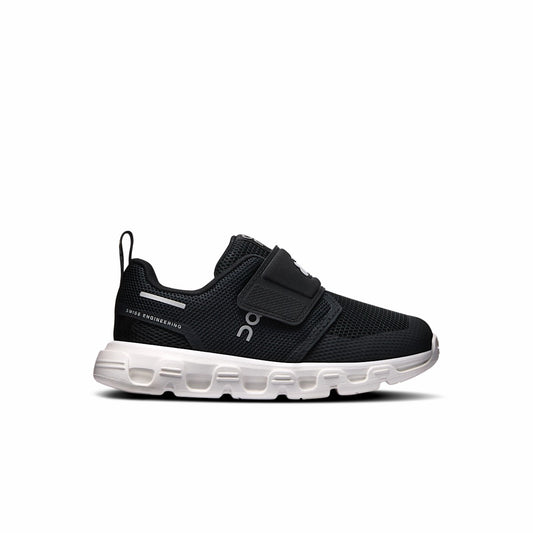 On United States Quality / Cloud Dash - Black/White