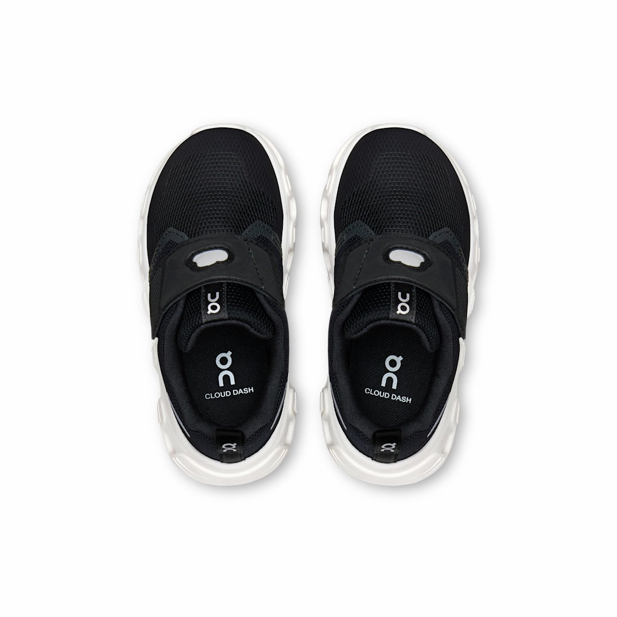 On United States Quality / Cloud Dash - Black/White